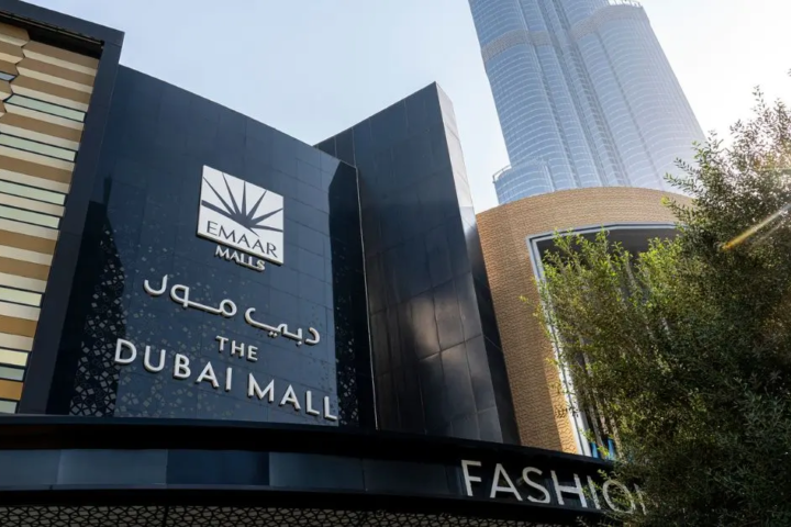 Beginning July 1, 2024, Dubai Mall will deploy a new paid parking system in collaboration with Salik.