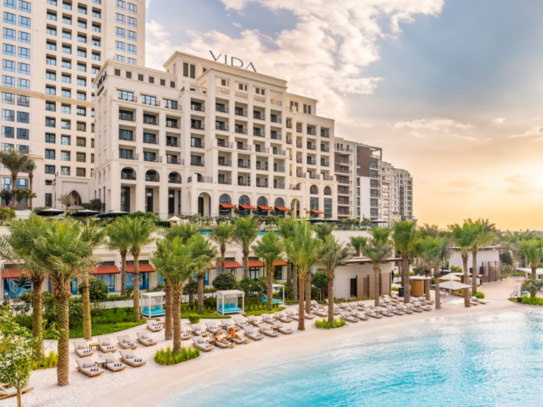 Vida Creek Beach is located across the creek from Dubai's historical landmarks and the bustling hubs of Downtown Dubai.